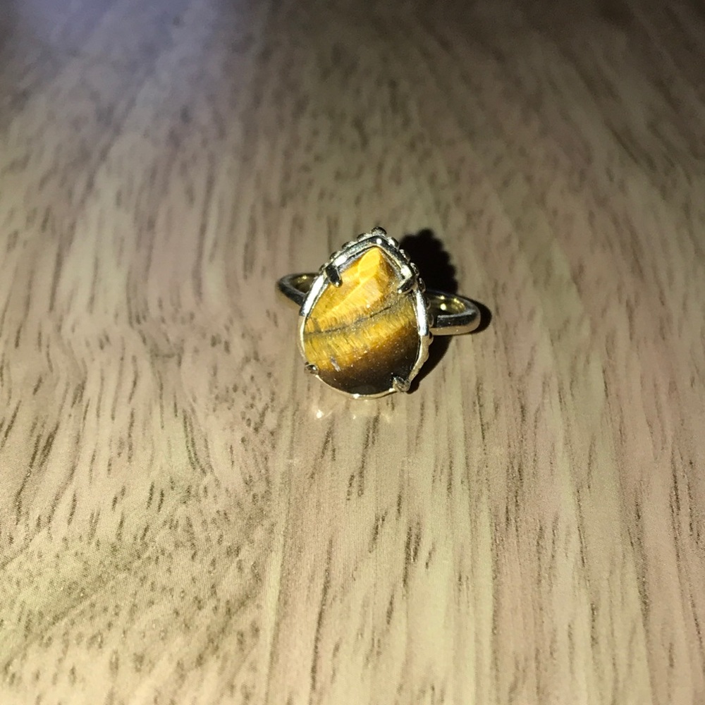 Like New Kendra Scott Ring Tigers Eye